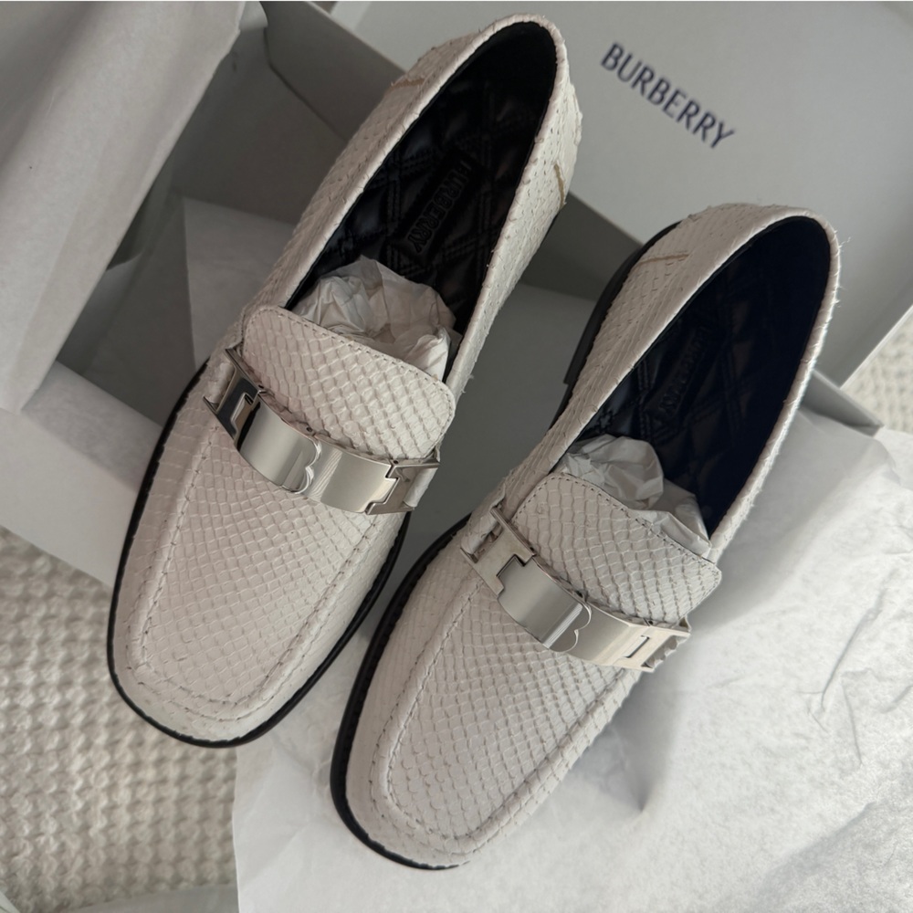 Burberry white loafers size 36.5 NWT/ NWB